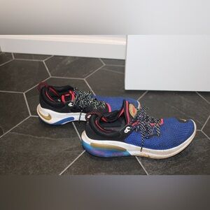 Nike Joyride Run Flyknit – Light Photo Blue / Black / Red Orbit – Men’s 9/9.5